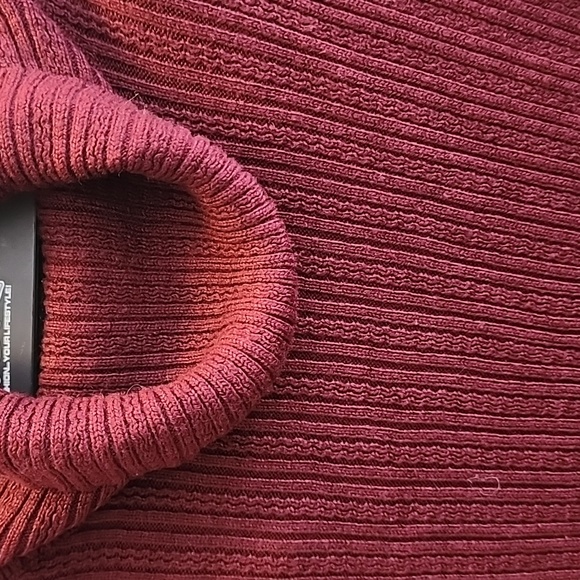 Van Heusen Burgundy Turtleneck Textured Sweater L Grannycore Coastal - Picture 4 of 5